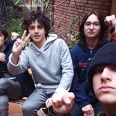 compatiz's profile picture. El peronismo sera revolucionario o no sera nada.

MILITANTE POPULAR.
Referente Luche y Vuelve
Vocal Comision Directiva del CECaP.