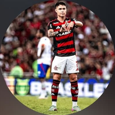 Jogador profissional @Flamengo • Casado 💍@IngridCantarini • Ninguém para um escolhido
🙏🏽🇧🇷🇫🇷🇺🇲