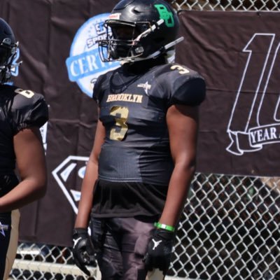 JaydenDamus1of1's profile picture. Jayden Damus ll 6’2 1/2 200 pounds ll class of 2029 ll @Ehallfb high school(Brooklyn NY) Outside linebacker/ defensive end ll 718-350-9012📲