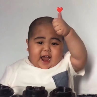 YY093812's profile picture. 