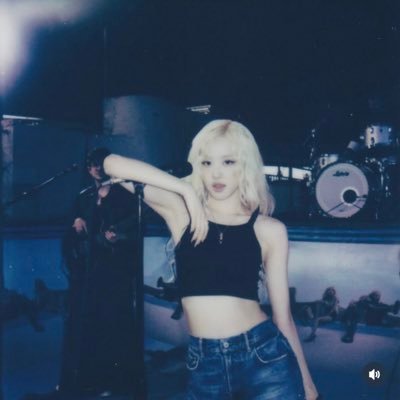 -FAN ACCOUNT-  BLINK/BLOOM