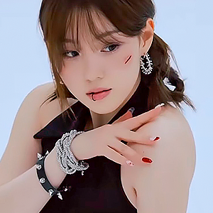 H262Y's profile picture. look 𝘢𝘵 me, a 𝒹ifferent me 𝐟𝐫𝐨𝐦 𝓎esterday, it’s 𝐭𝐡𝐫𝐢𝐥𝐥𝐢𝐧𝐠 ) i’ll do what 𝐢 𝐰𝐚𝐧𝐭 in this frustrating 𝐰orld ·