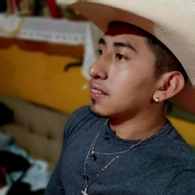 RicardoCru33622's profile picture. 