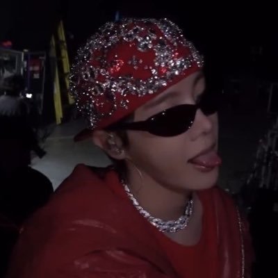 ⁷ BTS, skz, txt, ateez, katseye, le sserafim, Megan thee stallion |solos, shippers and if toxic to multis DNI | 🧶crocheter | shop in BIO|free Palestine 🇵🇸