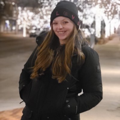 mollyj_14's profile picture. i just really love taylor swift