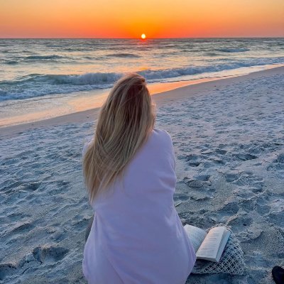 Creating Cozy| Coastal Interiors | Beach Lover | Coffee Talks | Puzzle Chaser| Book Lover