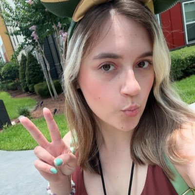 ✡️ she/her, DCP Alumni, theme parks are my happy place ☺️❤️, swiftie, obsessed with Baldur’s Gate 3 & Big Brother. blm, trans rights, 🇵🇸