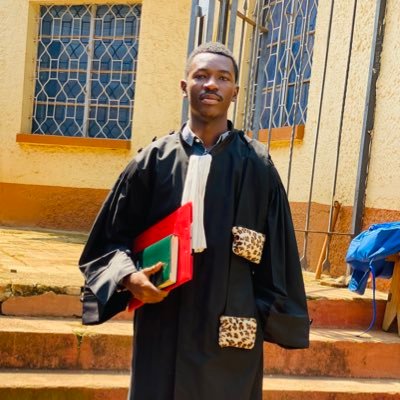 AKH003. Juriste de formation. Célibat,courtois⚖️jus est ars boni et aequi⚖️ ⚖️Damihi factum dabo tibi jus⚖️