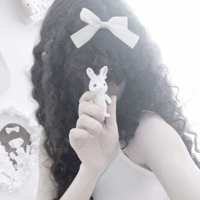 suzu__ribb's profile picture. 2025/6💔 復縁活動中