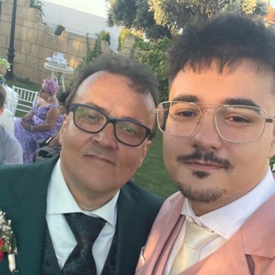 CabraMagiica's profile picture. Intento de persona, perdido en mi cabeza. Aqui suelto mi mierda, si no te gusta te vas.