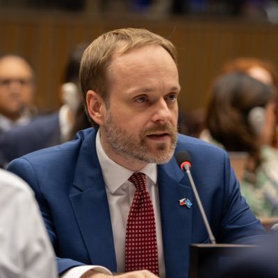 🇨🇿velvyslanec v 🇺🇳OSN | Czech Ambassador to the @UN; Former 🇨🇿Foreign Minister; Ex-interior&defence; @vnitro,@mzvcr,@ObranaTweetuje,@GUAlumni,@CzechUNNY