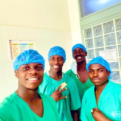 Medic 🏀 @Manu Aspire to Inspire before you Expire #MachesterUnited. #Mutv politician! Sometimes #No is the only solution. Dr kizza Besigye is my leader!