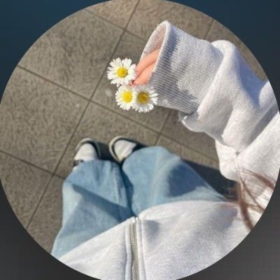 Nivya_Krishna_'s profile picture. 