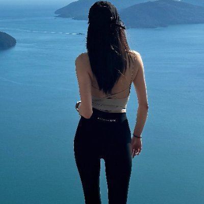 Confident soul. Global mind.
📍 Singapore | ✈️ Vancouver | 🌏 Citizen of the world
🎓 NUS & UC Berkeley MBA | 📊 Luxury marketing pro
💔 Survivor. 📈 Investo
