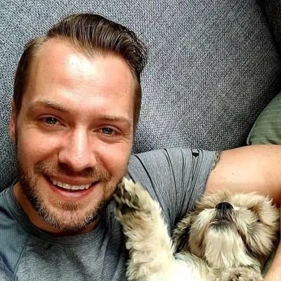 I'm just a guy addicted to fun, trans and sexy dudes. let's get hook up and get it fellas. I'm Bisexual