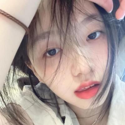 LF81U5qs66znT's profile picture. 