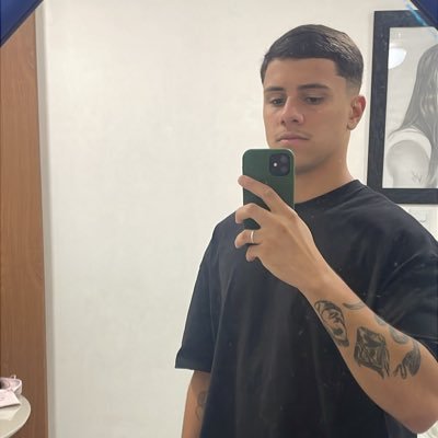 biel_1106's profile picture. @maluhott4_