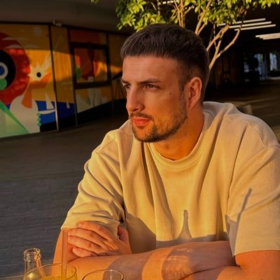 Freelance CS2 Analyst and Content Creator - 31k Subs Youtube Business enquiries: rema_st@hotmail.com - https://t.co/v9qIXe572j