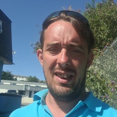 robwjackson86's profile picture. 