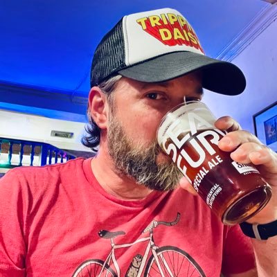 zachlowrie's profile picture. 