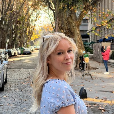 Software developer tracking my self taught journey to work in freelance and travel fulltime.