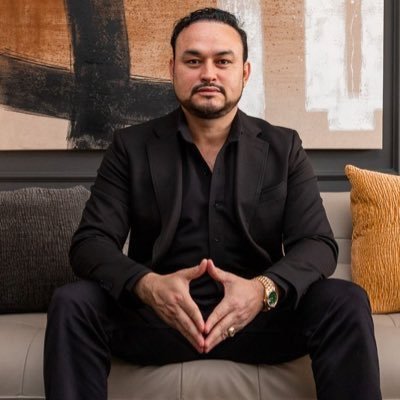 CEO en @Bitwisesv en #ElSalvador | Asesor @Empresarialuees | Trader e inversionista estratégico | Educador en Blockchain/IA