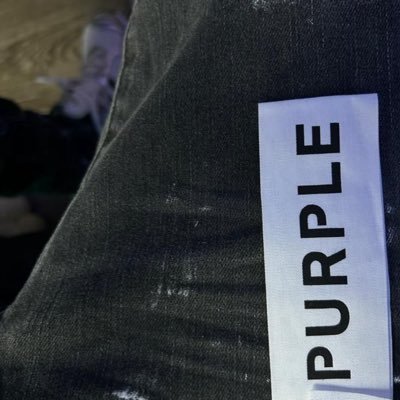 YJ439764268372's profile picture. 