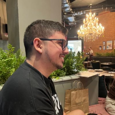 LIANZUCA's profile picture. Engenheiro de software sênior