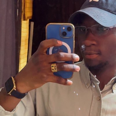 I’m BANGOULAP . contentSocial media manager| informatique | DM FOR COLLABORATION ; snap:homme_chic /⚪️🤍