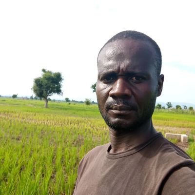 Am happy in reaching out to the poor. Always reach out to the poor because people are dying every day ❣️.