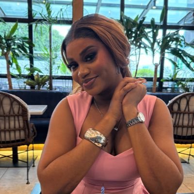 Wuraa__g's profile picture. I’m socially awkward, don’t expect much. Gym babe🏋️‍♀️           🇳🇬✨👑💕 IG ||-Wuraa__g || 👻-Wuraa_g