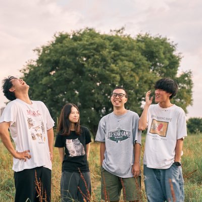 京都発ロックバンド Gt.Vo. 轟龍二 / Gt. ジュンジュニオール@junjunior___ / Drs. 匠冬@takuto_drumsss / Ba. ミナ@mi_pb7 ◾︎取置フォーム https://t.co/VgW9CfptKD ◾︎ご連絡✉️autocord.jp@gmail.com