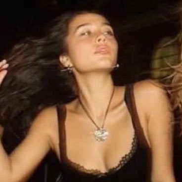 veekku69's profile picture. 20