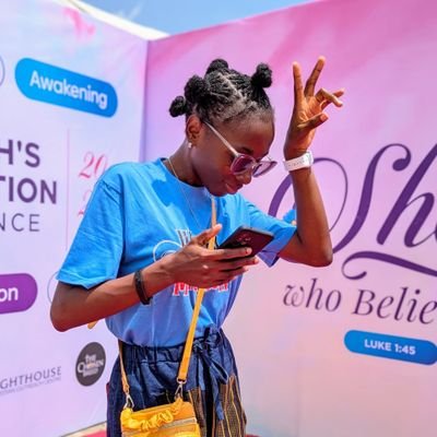 Writer | Doctor | @theplaformypb Fellow 2019| @mcnpartners fellow 2020 | SDG5 Advocate |
BuzzingWords... Words are like bees buzzing in the head of a writer.