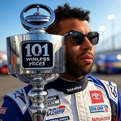 BidenHatesU's profile picture. First black driver to have a 100 race losing streak!