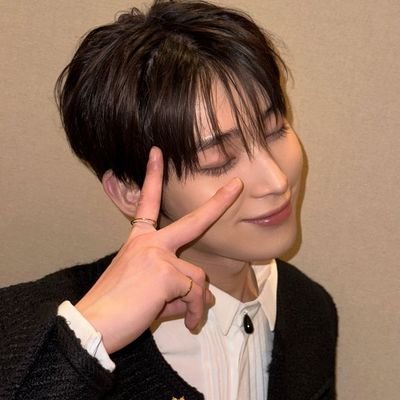 ˗ˏˋ 𝚜𝚊𝚏𝚎 𝚜𝚙𝚊𝚌𝚎 𝚠𝚒𝚝𝚑 𝚋𝚝𝚜, 𝚎𝚗𝚑𝚢𝚙𝚎𝚗, 𝚜𝚟𝚝, 𝚜𝚞𝚗𝚔𝚒 𝚍𝚘𝚕𝚕 𝚌𝚘𝚕𝚕𝚎𝚌𝚝𝚘𝚛. ´ˎ˗ ! ♡