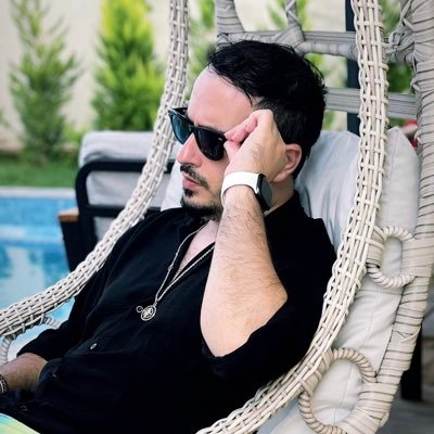 simdiayarlar's profile picture. Kaostan besleniyorum ayar vermeden duramam