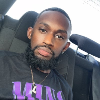 ⭐️⭐️. I make solo booty content, if that ain’t yo speed, get the fuck on! $famielee (cashapp)