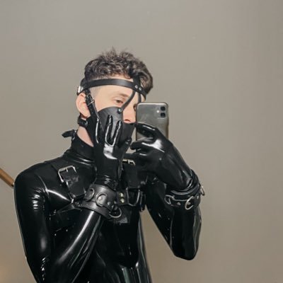Connor puppy (3K) Profile