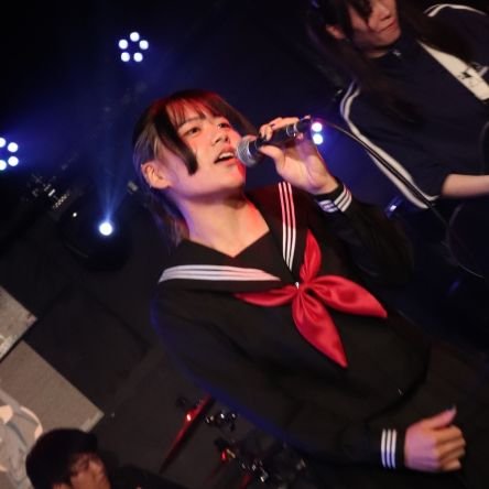 バンド/クリエイターさんわちゃちゃ/イベント運営/歌い手
/Youtube:https://t.co/vUypGSwHp3
/Now : (#ハイペリオンの休日 #LemolÉberory #音が物足りない〇〇 and more
