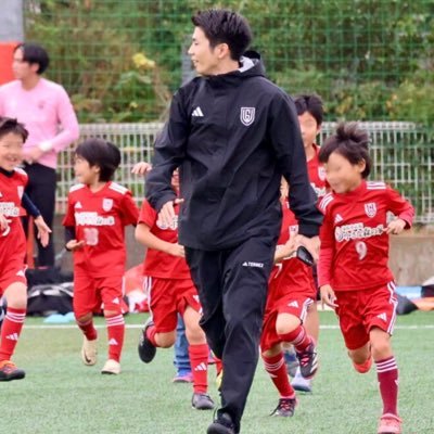 Nihei_Sota's profile picture. サッカー人生は小学1年〜/専修大松戸高校スポーツ推薦/大学特待生入学（新入生総代）/新卒で金融機関に務める/2024年より@fc_grasion GMとしてサッカークラブ運営/小さな森の家フィールド運営も兼務