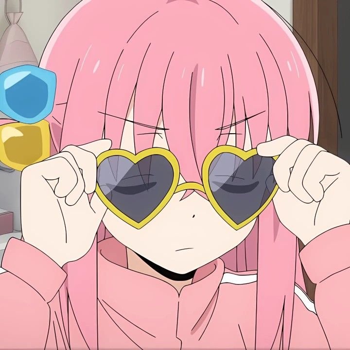 kim_hanna018's profile picture. エロ画像のせいで，俺の体はボロボロだ！