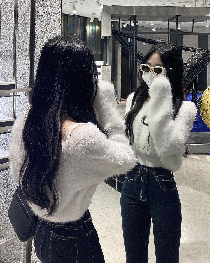 q1_ydl's profile picture. 【AIイラスト🔰投稿】 基本相互フォローします！ 健全なイラストになるように努力していますが肌色多めが好きです。 🔞はこちらから→https://t.co/A7okBrNEqT