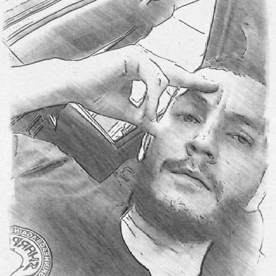 EstebanPulgarn1's profile picture. más de 6.402 razones!