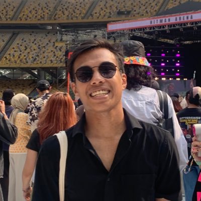 nhfzhh_'s profile picture. “When I grow up, I still want to be a director.”-Steven Spielberg