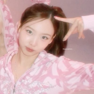 なよんちゃんがだいすきᐢ⸝⸝•༝•⸝⸝ᐢ♡ 幕張メッセナヨン個🈂️、名古屋1日目参戦🎀 受験生のため返信とても遅くなります꒰ᐢ •༝•̥ ᐢ꒱ https://t.co/dbpwEzFoQCたぐ