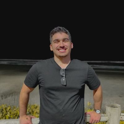O ontem é história,o amanhã é um mistério, mas o hoje é uma dádiva é por isso que se chama presente