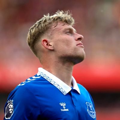 Cada día menos serio. Once a blue, always a blue.