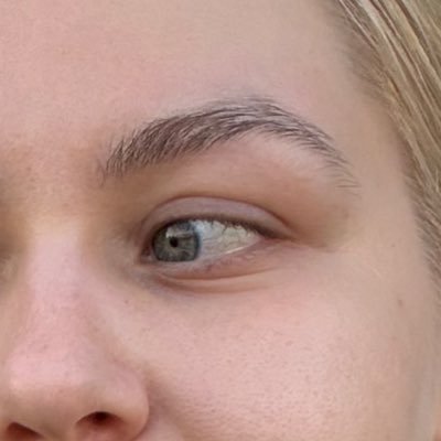 dymovakarina's profile picture. это сильная особь///
я чувашская носогубка джека///
раба петушиной кагорты