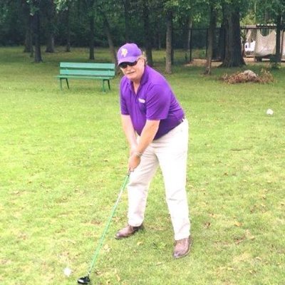 Huge NFL, CFL & NCAA football fan in general Big VIKINGS & BOMBERS fan. Lifelong golfaholic and PGA tour follower. Loves the Senior Champions PGA tour.